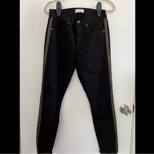 Loft Black Skinny Jeans w/ gold shimmer accent 10” rise
